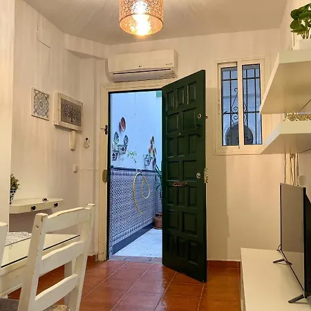Iyourbasics Lovely Apartment Hinestrosa 23 Free Wifi&Ac Malaga Exterior photo