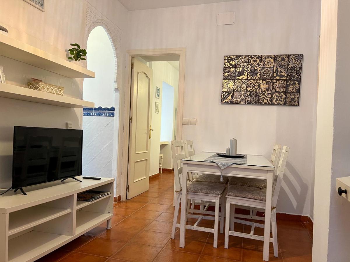 Iyourbasics Lovely Hinestrosa 23 Free Wifi&ac Apartment